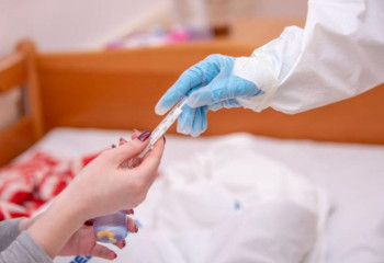 Лечение от КВИ продолжают получать 735 казахстанцев