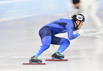 Абзал Әжіғалиев шорт-тректен әлем кубогі кезеңінде күміс иеленді