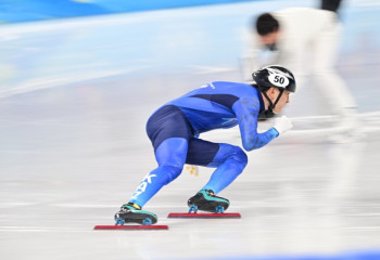 Абзал Ажгалиев завоевал серебряную медаль этапа Кубка мира по шорт-треку