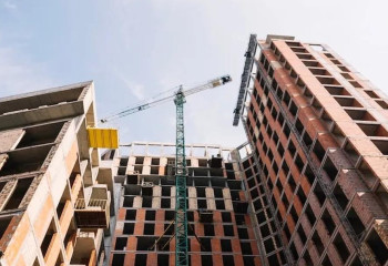 Үлескерлердің ақшасын қабылдауға құқығы жоқ құрылыс салушылар тізімі шықты