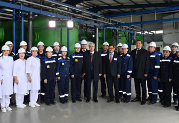 Президент «Каспий» су тұшыту зауытына барды