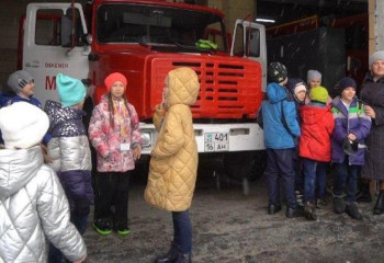 Школьники посетили пожарную часть в Усть-Каменогорске