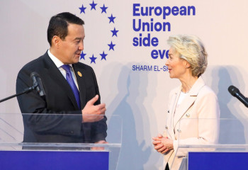 Kazakhstan and EU sign strategic partnership document