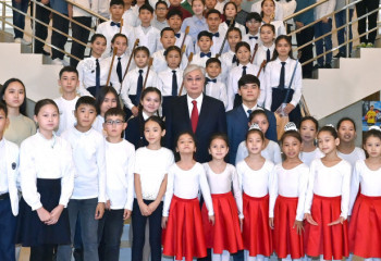 Президент Атыраудағы Абай орталығына барды