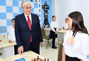 Мемлекет басшысы шахматтан әлем чемпионына сәттілік тіледі