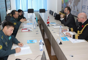 Центр миротворческой подготовки в Алматы посетили дипломаты из Канады