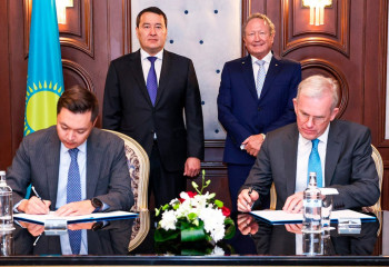 Kazakhstan signs agreement on green hydrogen projects with Fortescue
