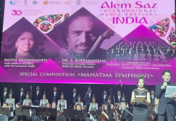 Елордада үндістандық өнерпаздар өнер көрсетті