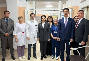 Глава Минздрава посетила сельскую больницу в ВКО