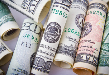 Қор нарығында доллар қымбаттады