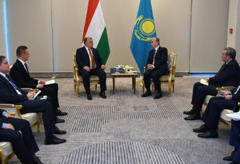 Токаев провел встречу с премьер-министром Венгрии Виктором Орбаном