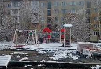 Укладку асфальта во дворах остановил акимат Усть-Каменогорска