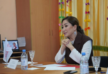 6 жыл ішінде 3000-нан астам қызды оқытып шығардық – Қарақат Әбден