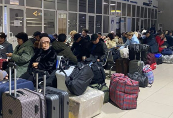 Более 700 человек застряли в аэропорту Шымкента