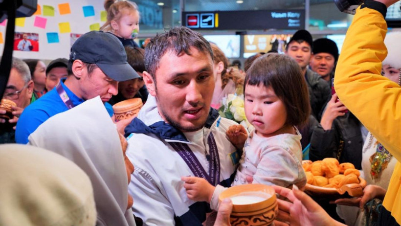  Астана қаласының әкімдігі 