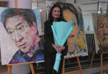 Выставка портретов выдающихся казахстанцев