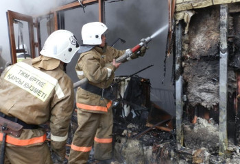 Три бытовых пожара произошло в стране за сутки, есть жертвы