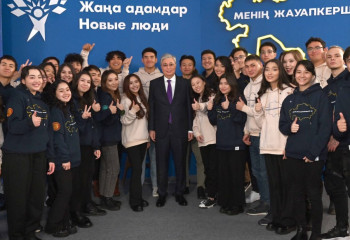 Глава государства встретился с активистами движения «Жаңа Адамдар»