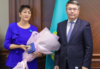 В Атырау наградили горожан, внесших вклад в развитие страны