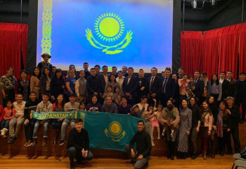 Америкадағы қазақтар қандай кәсіппен айналысады