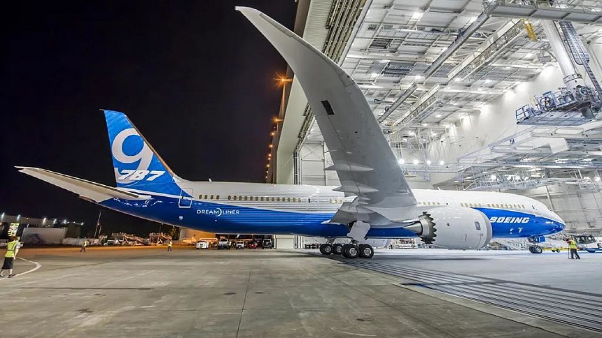 «Эйр Астана» закупит три самолета Boeing-787-9 Dreamliner