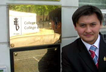 Министр науки и высшего образования РК показал свои студенческие фото