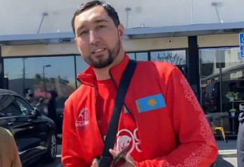 В США рассказали о состоянии введенного в кому казахстанского боксера