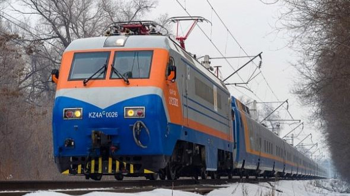 Больше 16 млн казахстанцев воспользовались поездами за 10 месяцев