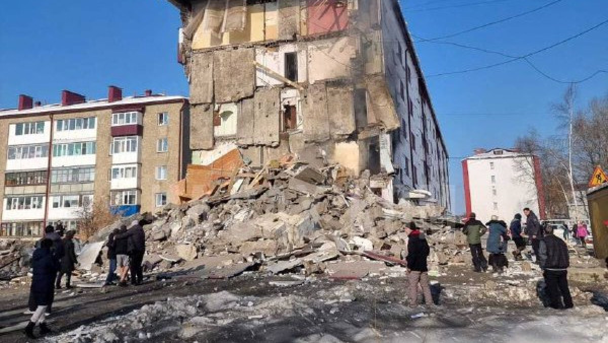На Сахалине после взрыва в пятиэтажке погибли 9 человек