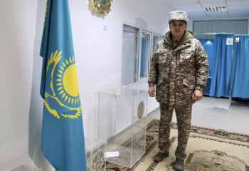 Қорғаныс министрі Президенттің кезектен тыс сайлауына қатысты