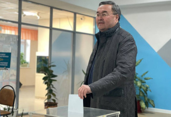 Настроение праздничное - Мухтар Тлеуберди проголосовал на выборах