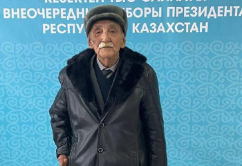 Потомок Абая проголосовал на выборах президента