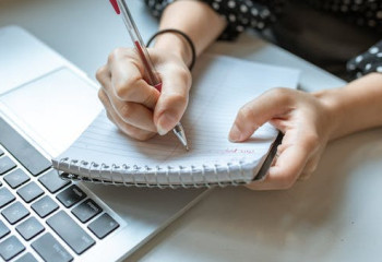 Более 4 млрд тенге долгов вернули госинспекторы труда рабочим предприятий