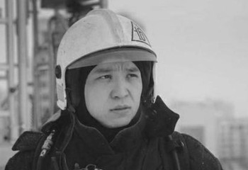 Пожарного Аскара Забикулина проводили в последний путь