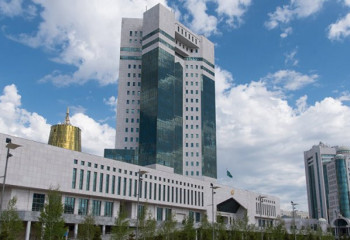 2023 жылы Мәжіліс таратылып, Үкімет ауысады