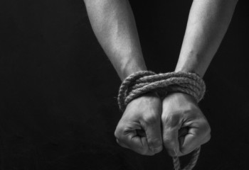 Заявившего в соцсетях о трудовом рабстве мужчину разыскали полицейские