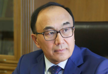 Ректора ЕНУ выдвинули кандидатом в депутаты Сената