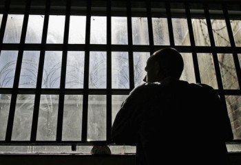 Причины пыток в тюрьмах РК назвали правозащитники