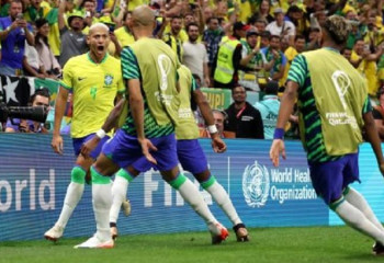 Бразилия Сербиямен ойында ойсырата ұтты