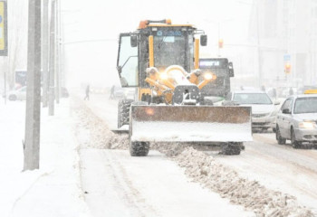 Елордада 2,5 мың жұмысшы қар тазалауға шықты
