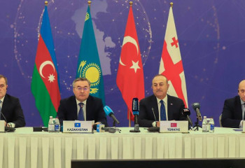 Казахстан и ряд стран обсудили развитие транспортных маршрутов через Каспий