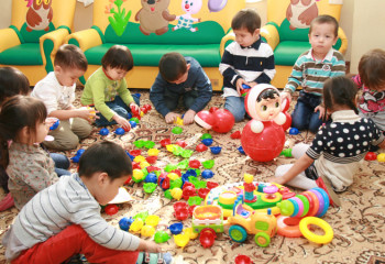 Балалар 2 жастан бастап балабақшамен қамтылуы тиіс - министр