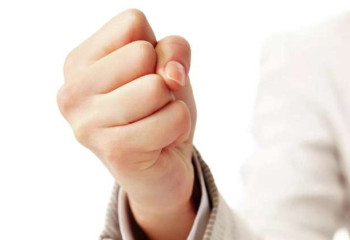 Ер адамдарда зорлық-зомбылық құрбаны болуы мүмкін