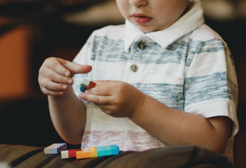 Работу с детьми с аутизмом усовершенствуют в Казахстане