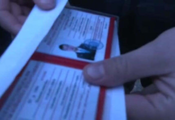 В Актобе задержали продавца полицейских корочек