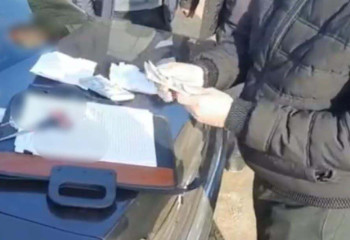 Вымогавший у медработника 2 млн тенге задержан в Туркестанской области