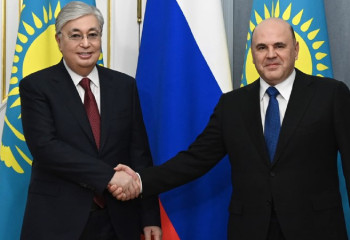 Токаев встретился с Михаилом Мишустиным