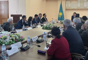 Ерлан Карин ознакомился с ходом подготовки сборника по истории Казахстана