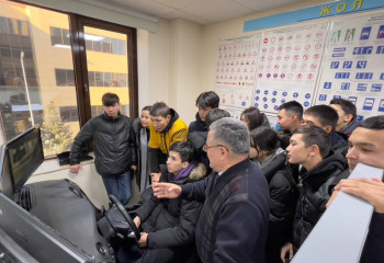 Автохозяйства провели для студентов День открытых дверей