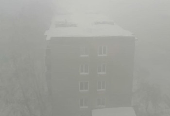 Жители Усть-Каменогорска жалуются на смог и першение в горле